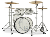 <b>DW DRUMS DESIGN SERIES ACRYLIC Kit 4-pcs BD 22 DDAC2214CLA</b> <b>DW DRUMS DESIGN SERIES ACRYLIC Kit 4-pcs BD 22 DDAC2214CLA</b>